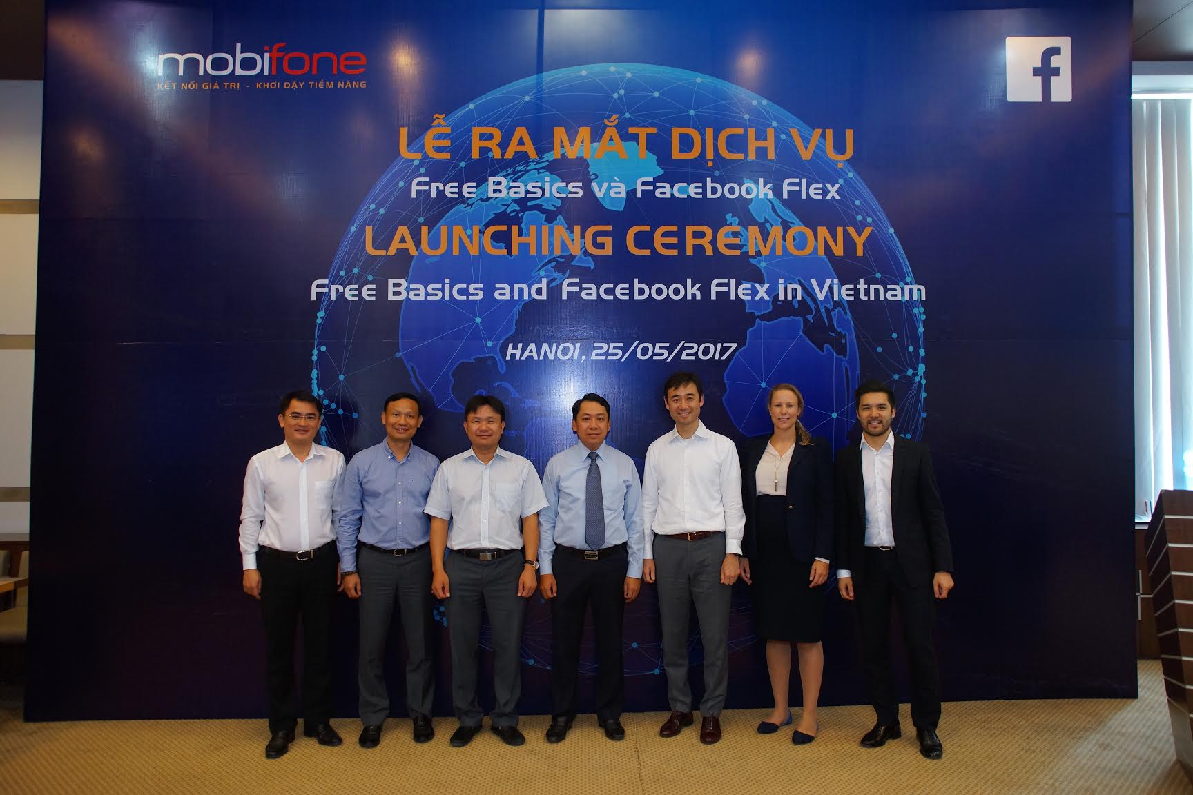 MobiFone[-]hợp[-]tác[-]với[-]Facebook[-]ra[-]mắt[-]dịch[-]vụ[-]Free[-]Basics[-]và[-]Facebook[-]Flex
